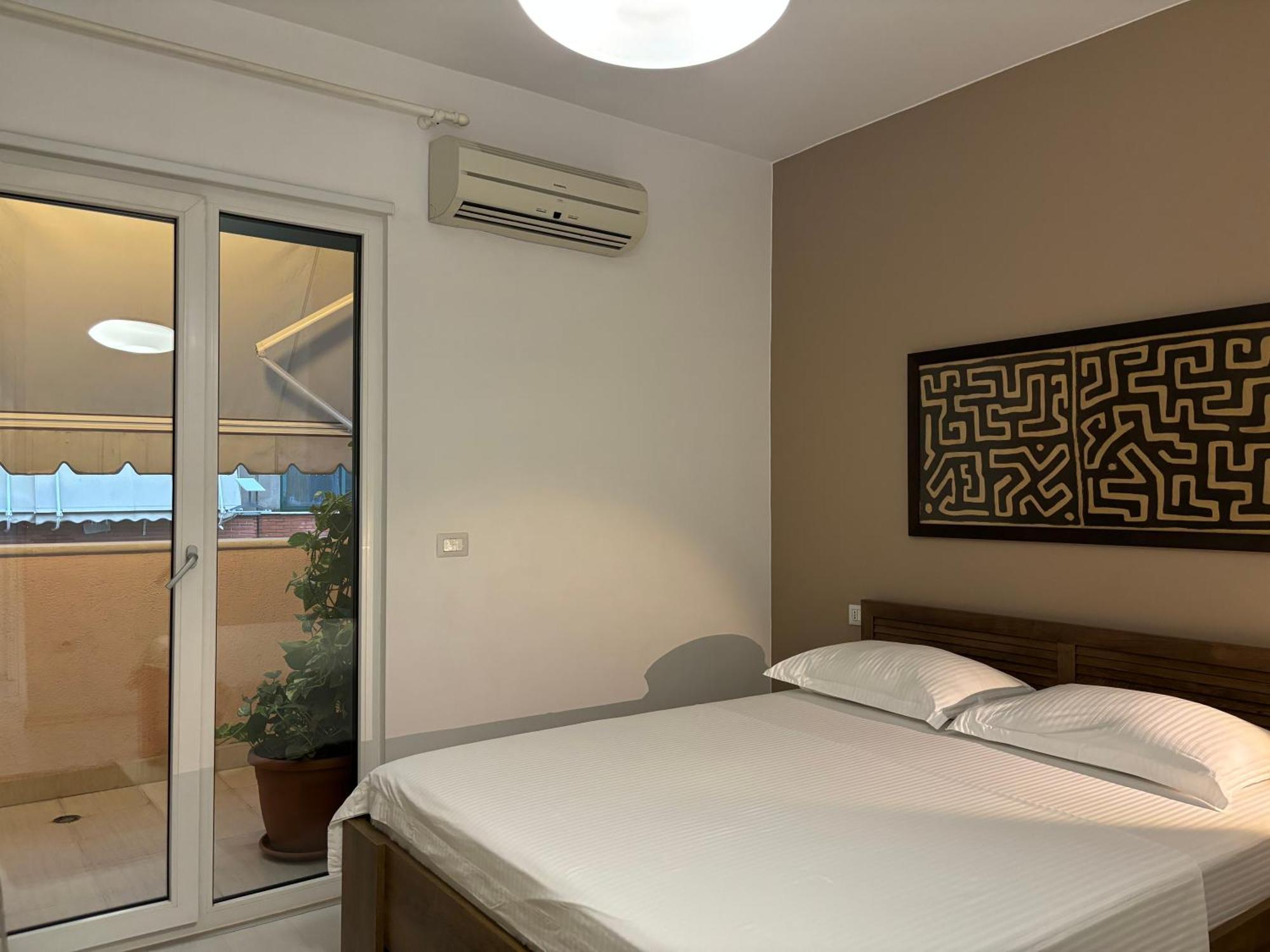Tam Serviced 2Bdr Apartment City Center No6 Tirana Eksteriør billede