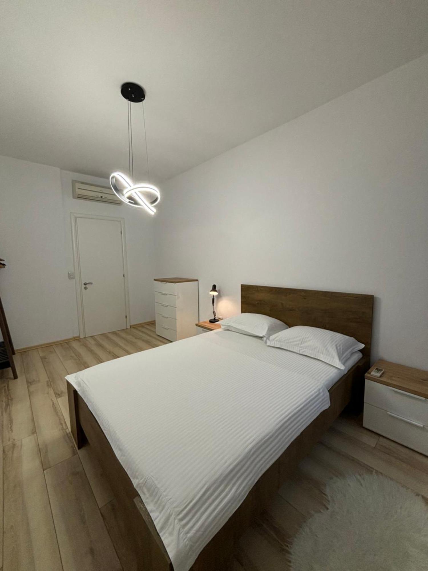 Tam Serviced 2Bdr Apartment City Center No6 Tirana Eksteriør billede
