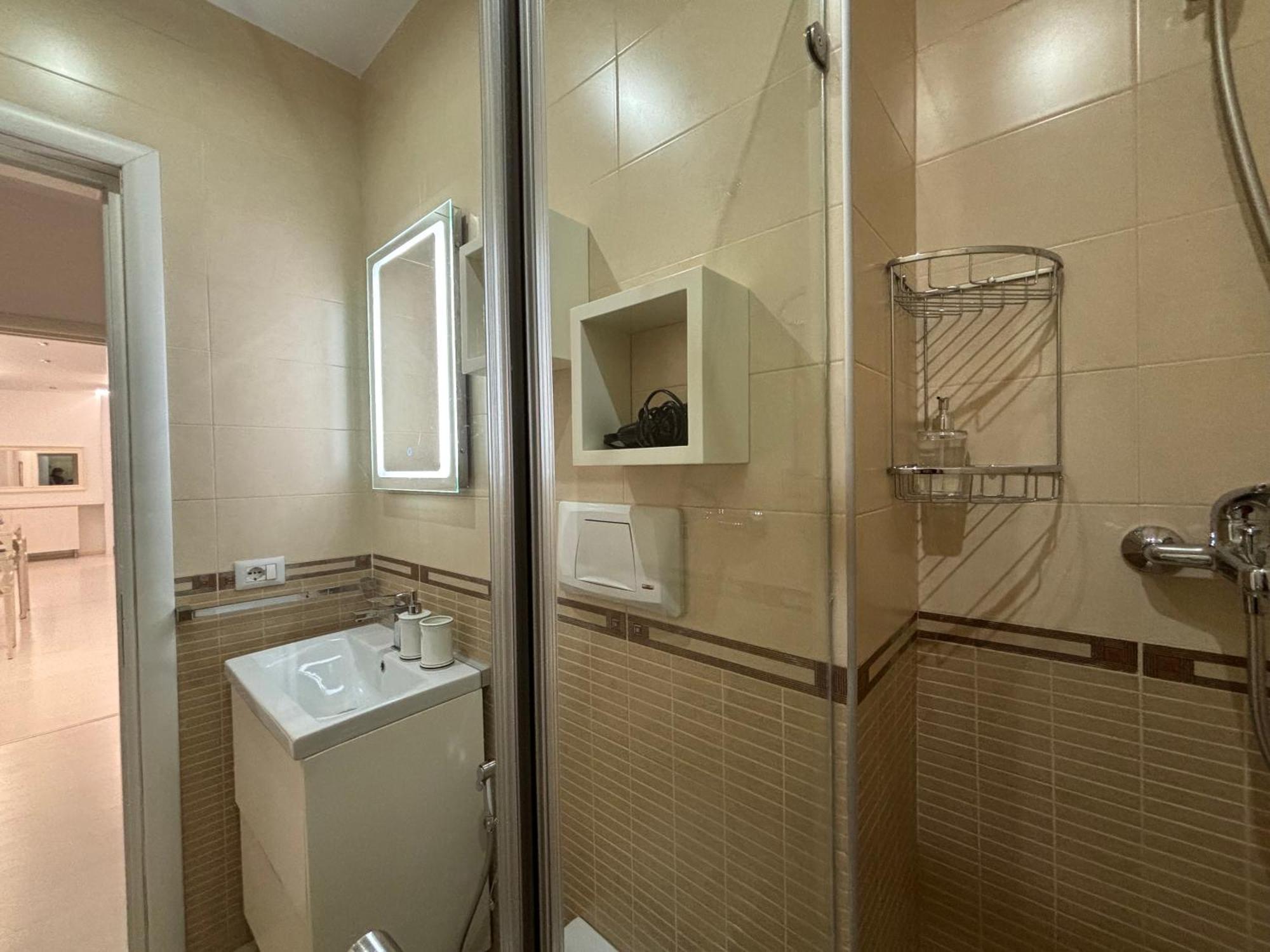 Tam Serviced 2Bdr Apartment City Center No6 Tirana Eksteriør billede