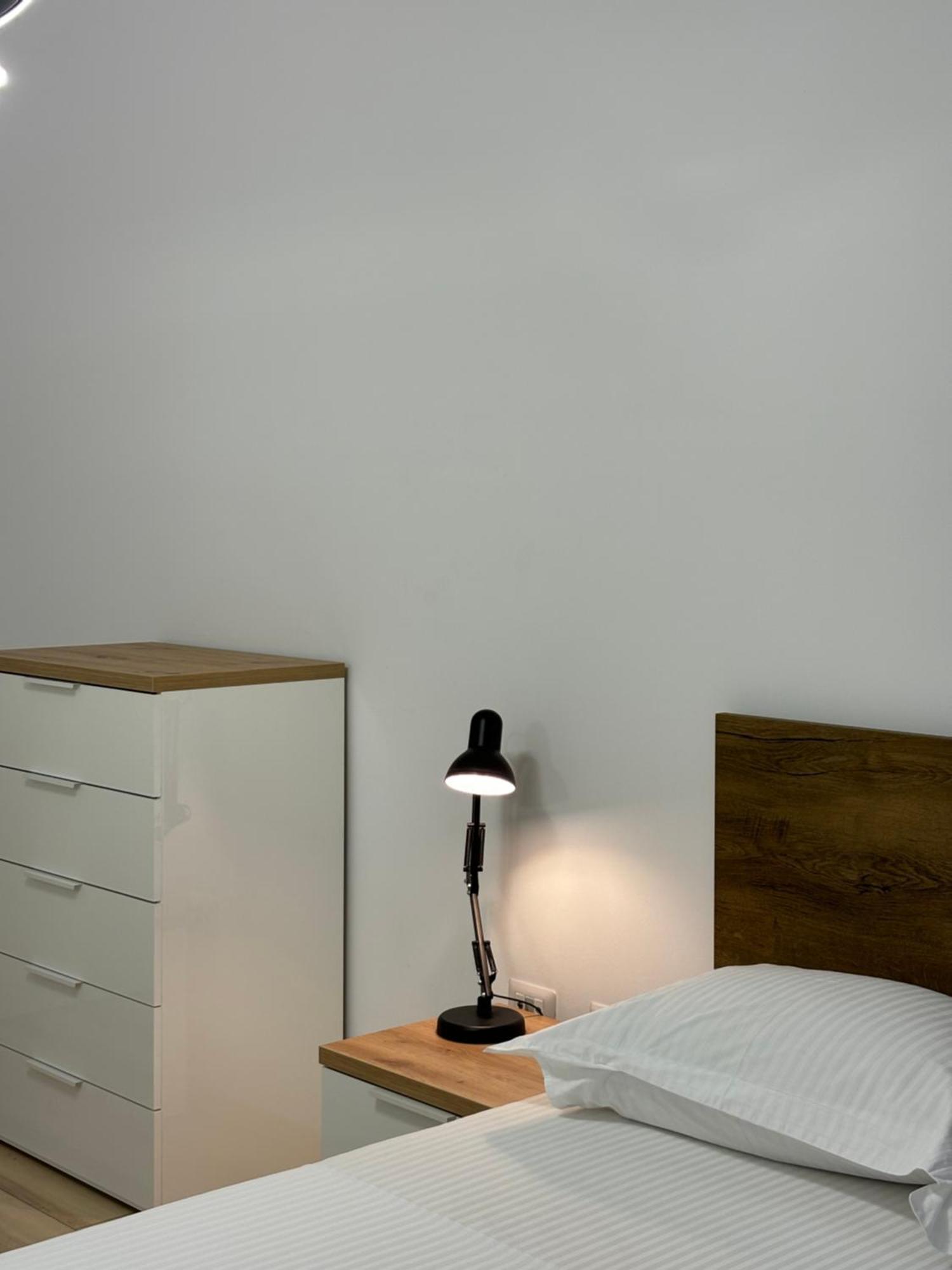 Tam Serviced 2Bdr Apartment City Center No6 Tirana Eksteriør billede